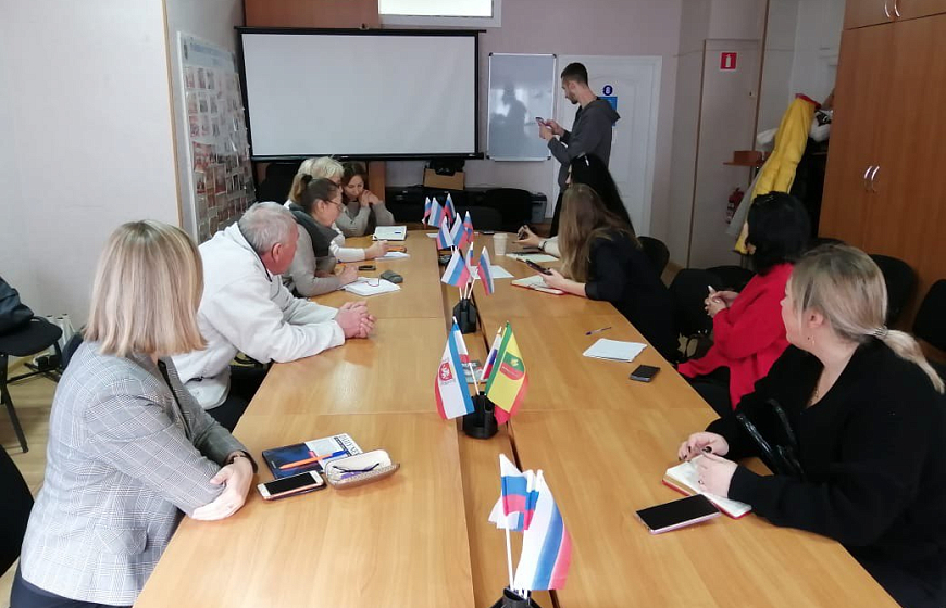 Предприниматели и самозанятые учились привлекать клиентов