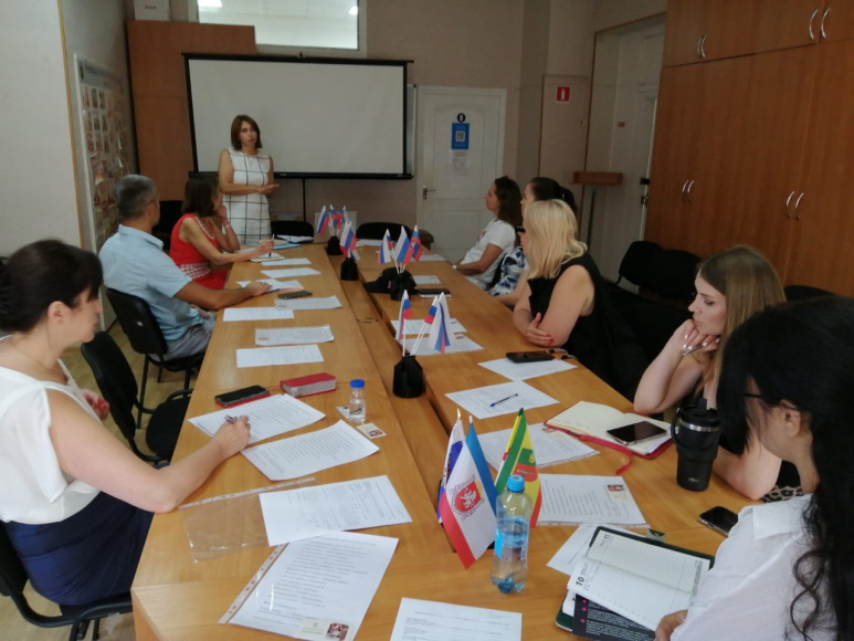 Предприниматели учились выстраиванию отношений в бизнесе и коммуникативным практикам Предприниматели учились выстраиванию отношений в бизнесе и коммуникативным практикам