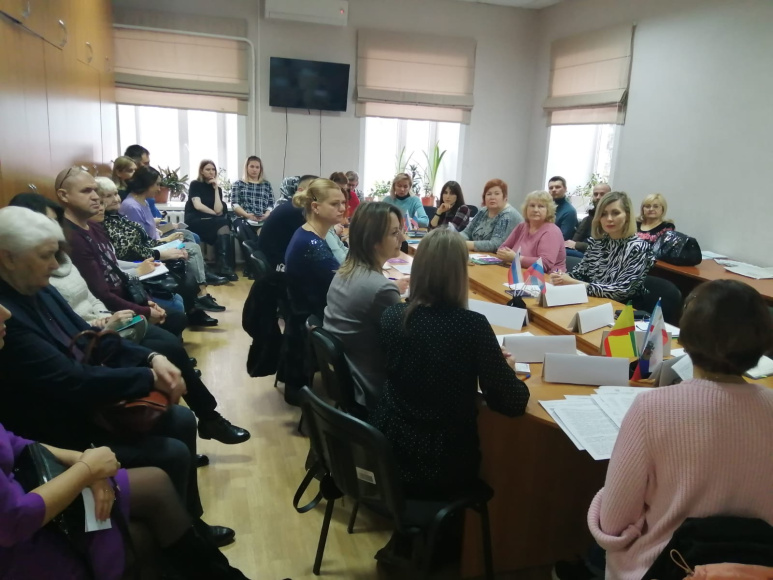 Предприниматели и самозанятые граждане получили консультационную поддержку